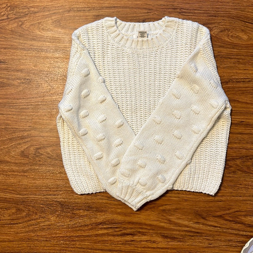 Jessica Simpson cream sweater